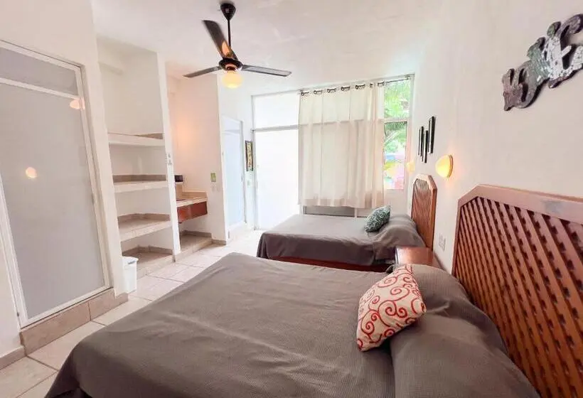 اتاق سوپریور با چشمانداز استخر, Ith Sayulita Amazing Surf Hostel