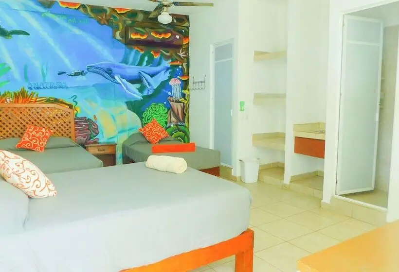 اتاق خانوادگی با چشمانداز استخر, Ith Sayulita Amazing Surf Hostel
