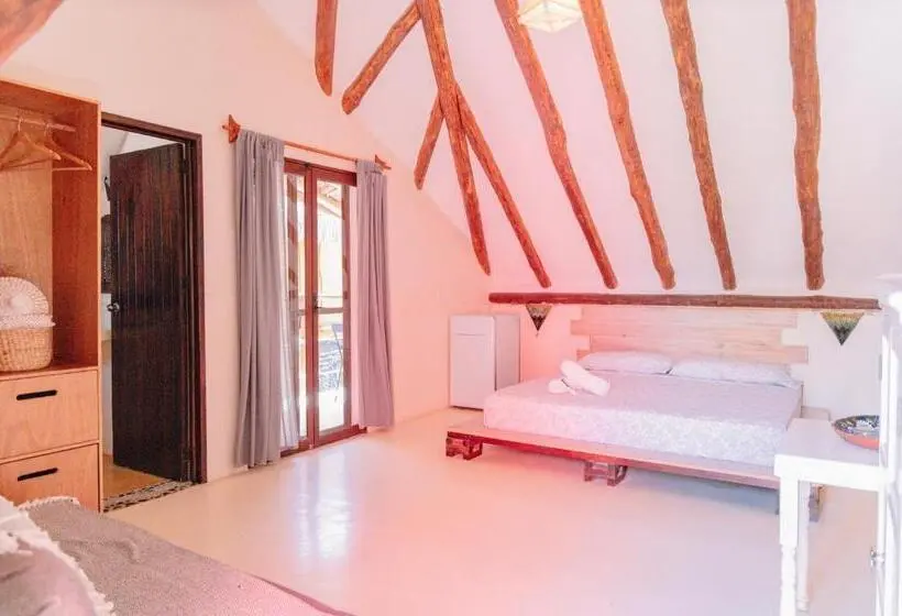 اتاق استاندارد با تخت بزرگ, Tribu Hostel