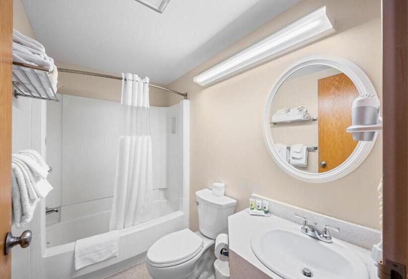 غرفة قياسية, The Fountain Inn