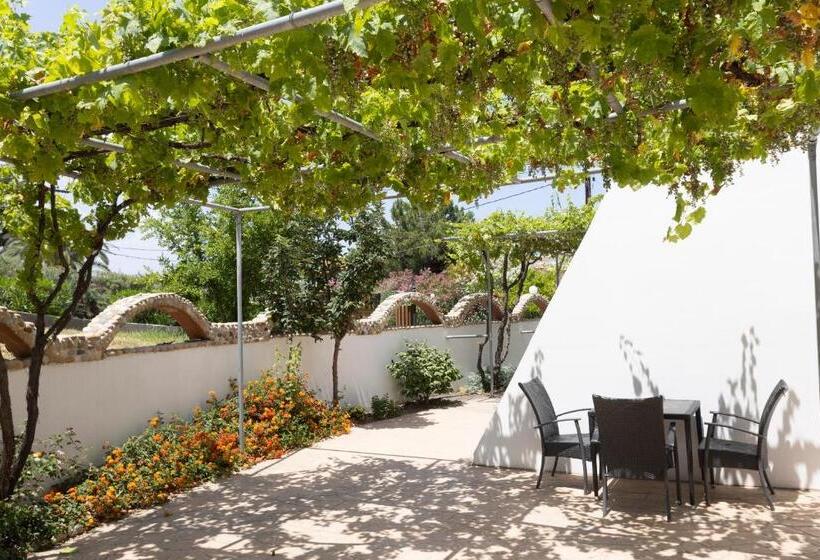 Habitació Triple Estàndard Vista Jardí, Villa Helga Exotic