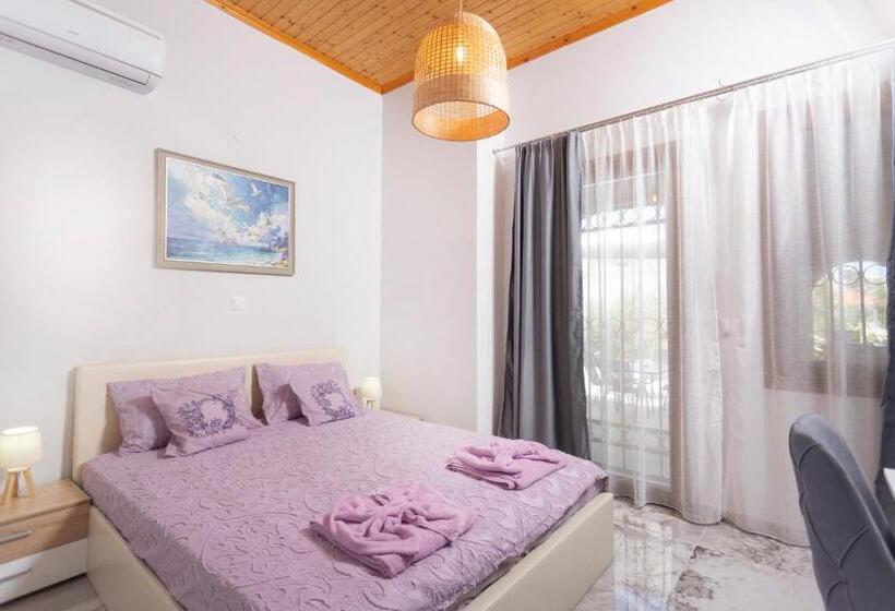 Vila Deluxe 1 Dormitori, Villa Helga Exotic