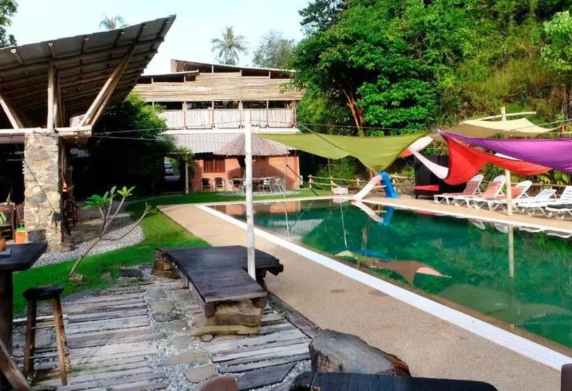 ツーベッドルーム　ヴィラ, Bamboo Cottage Langkawi
