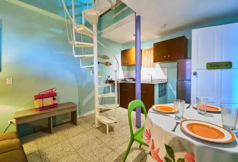Talo 1 Makuuhuone, Casa Congo & Casa Rayo Verde Restaurante Galeria De Arte