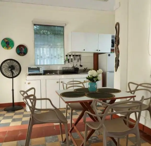 Perhehuone, Casa Congo & Casa Rayo Verde Restaurante Galeria De Arte