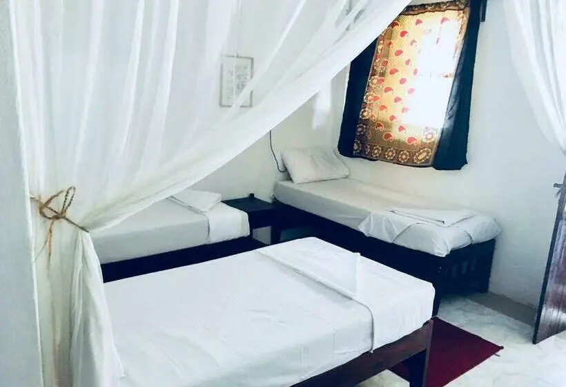 اتاق استاندارد سه نفره, Coco Beach