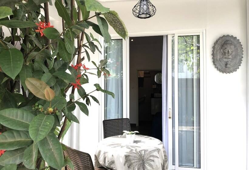 اتاق لوکس, Villa Famiri Boutique