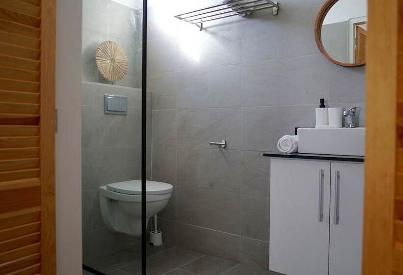 اتاق استاندارد, Villa Famiri Boutique