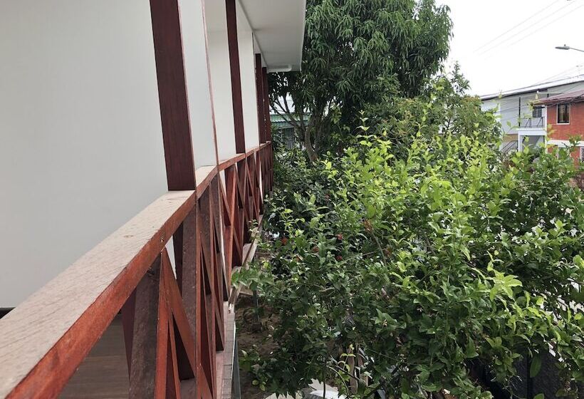 اتاق استاندارد, Villa Famiri Boutique