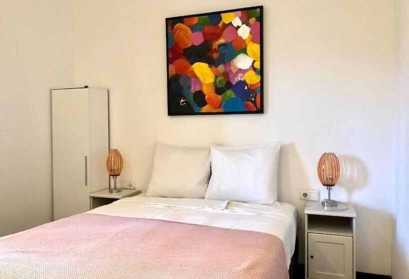 اتاق استاندارد, Villa Famiri Boutique