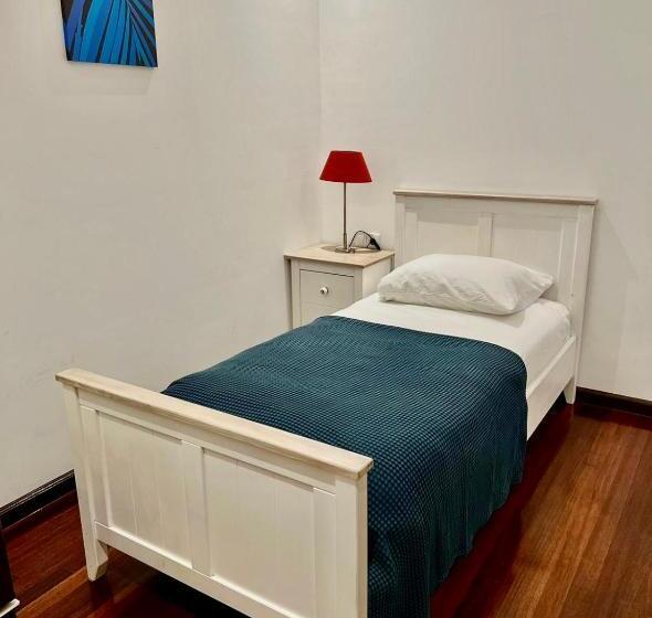 اتاق استاندارد یک تخته با بالکن, Villa Famiri Boutique