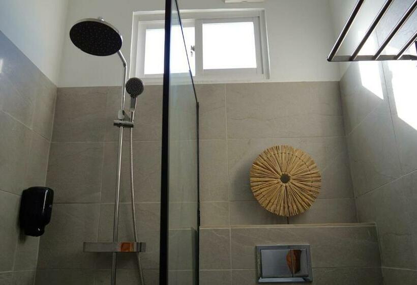 اتاق لوکس, Villa Famiri Boutique