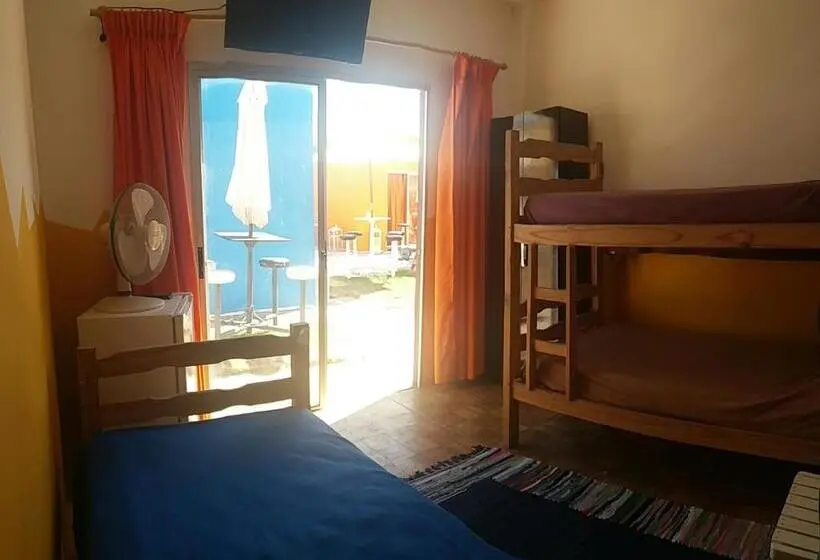 バスルーム共有のトリプルスタンダード, Del Barcito Hostel And Suites