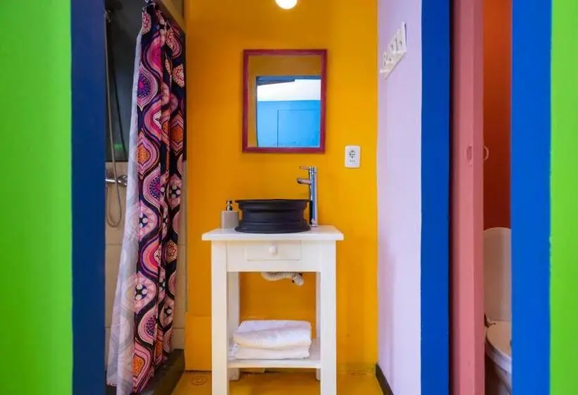 スタンダード４人部屋, Del Barcito Hostel And Suites