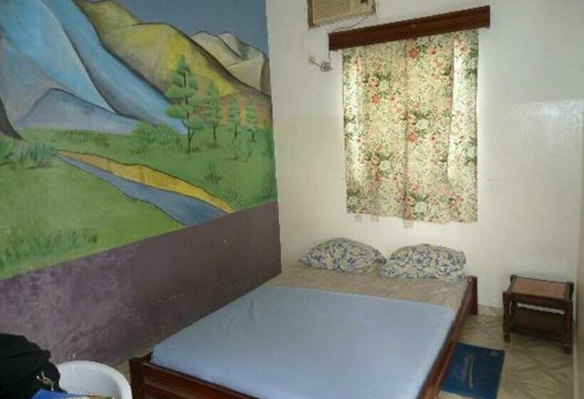 غرفة قياسية, Marie Antoinette Kara