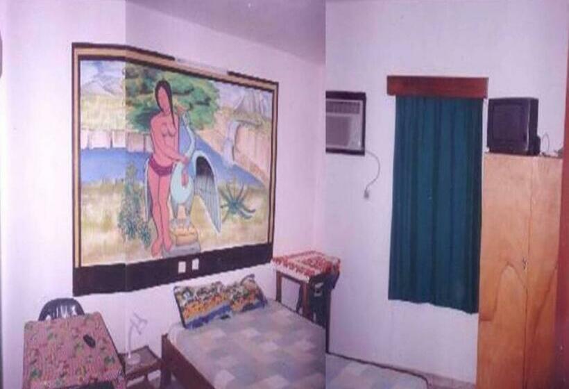 غرفة قياسية, Marie Antoinette Kara