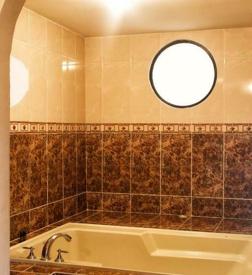 جناح سرير كينج, Milan Panama