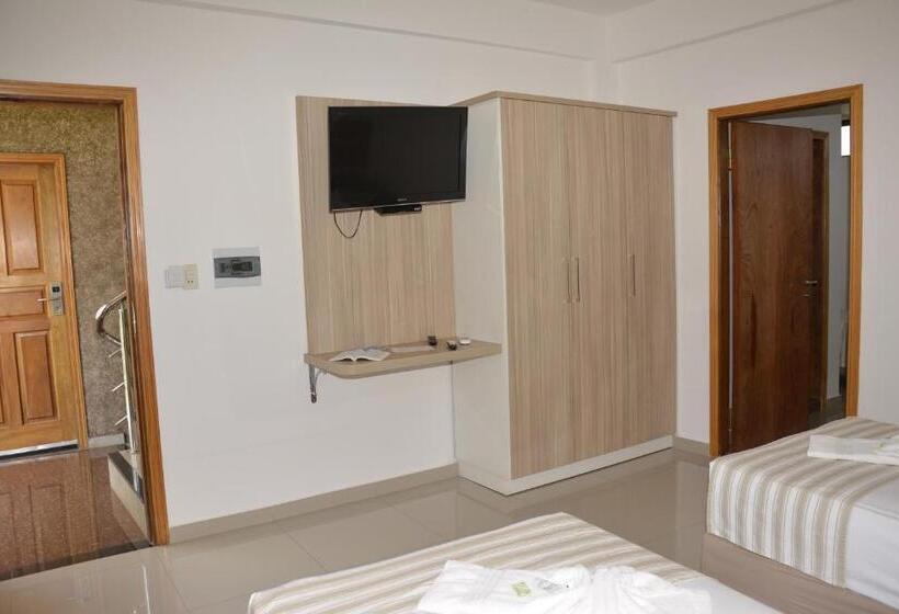 اتاق استاندارد چهار تخته, Salzburgo