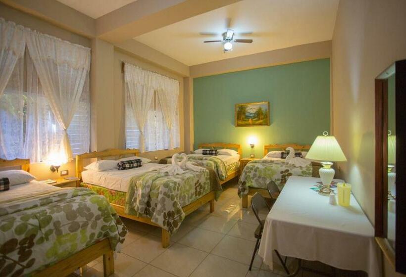 اتاق خانوادگی, San Jorge