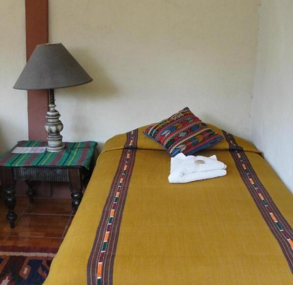 اتاق خانوادگی, Utz Jay