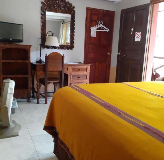 اتاق سوپریور, Utz Jay