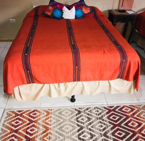 اتاق لوکس, Utz Jay