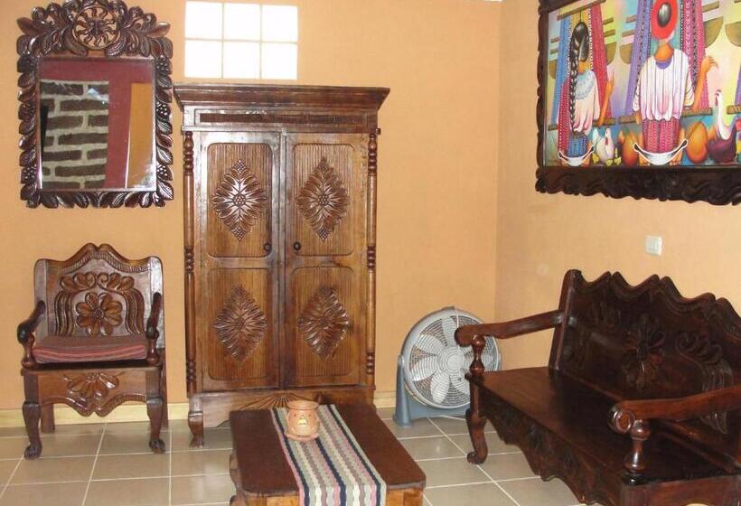 اتاق لوکس, Utz Jay