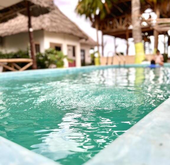 Номер Стандарт с Балконом Вид на Сад, Jambiani White Sands Bungalows