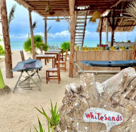 Номер Deluxe Вид на Море Боковой, Jambiani White Sands Bungalows