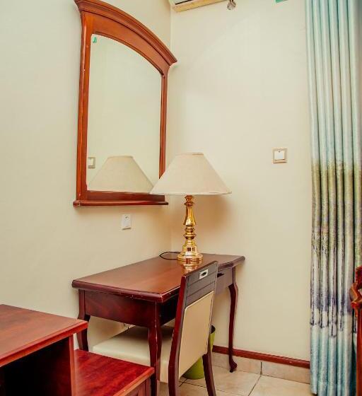 اتاق لوکس, Shangri La Hotel Muyenga