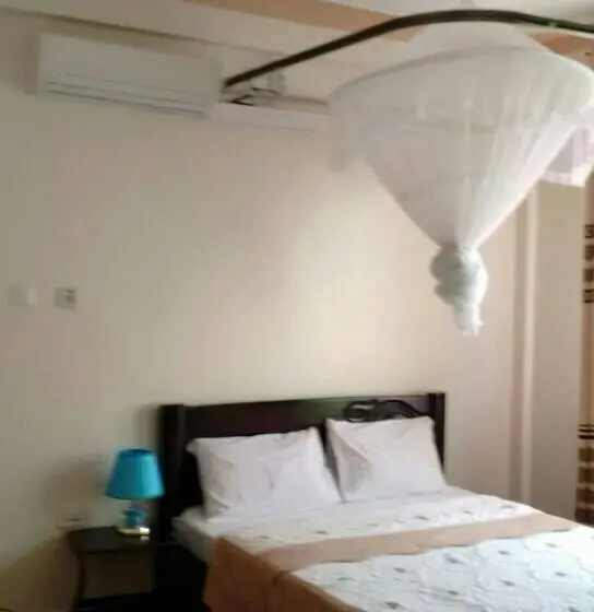 اتاق لوکس, United Motel Entebbe