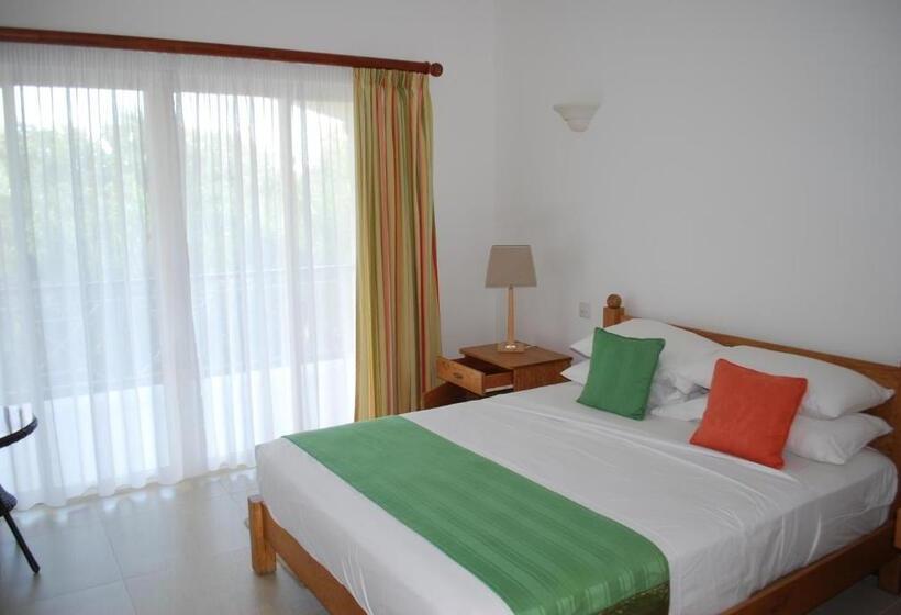 اتاق استاندارد, Marie Laure Suites