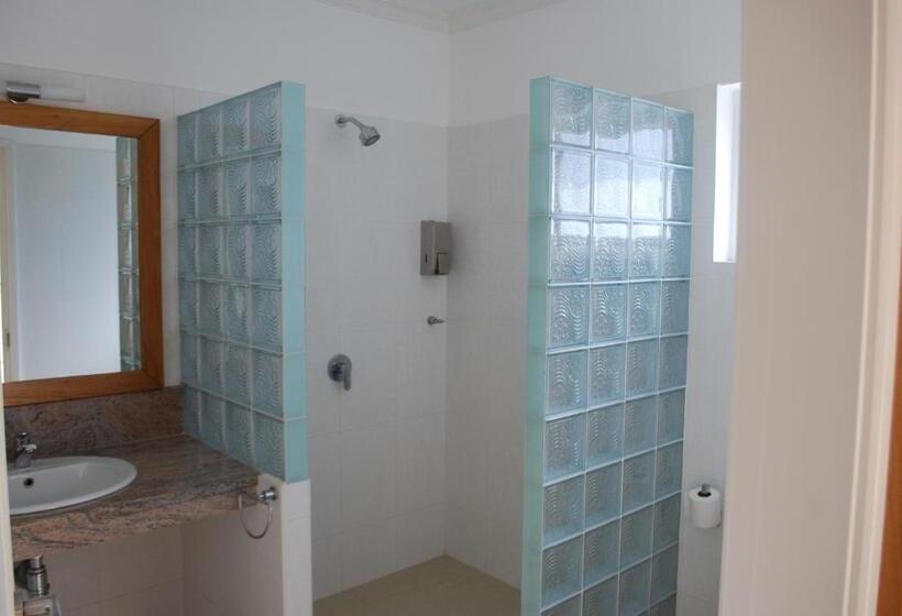 اتاق استاندارد, Marie Laure Suites