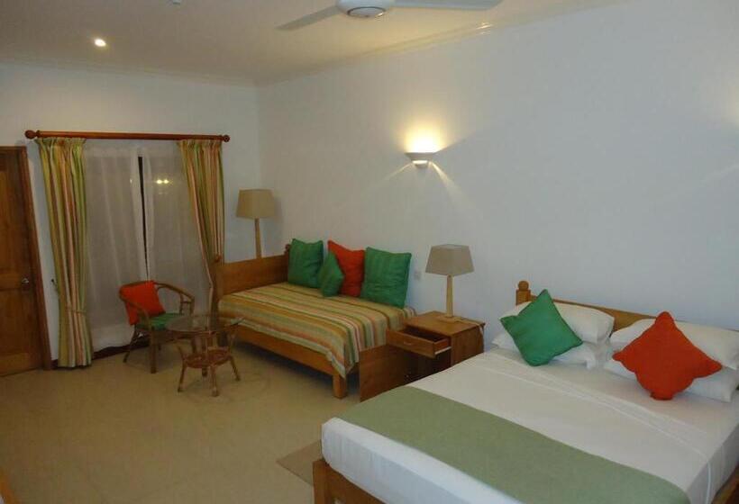 اتاق خانوادگی, Marie Laure Suites