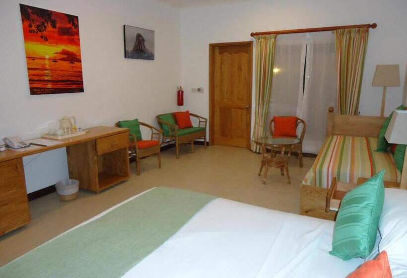 اتاق خانوادگی, Marie Laure Suites