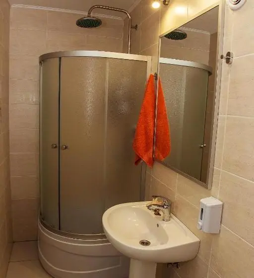 Apartament Rodzinny, Hostel Good Night