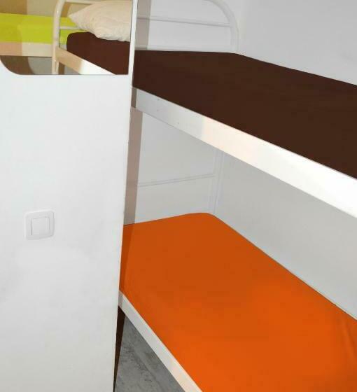 Economy Triple Room, Hostel Railway Kiev