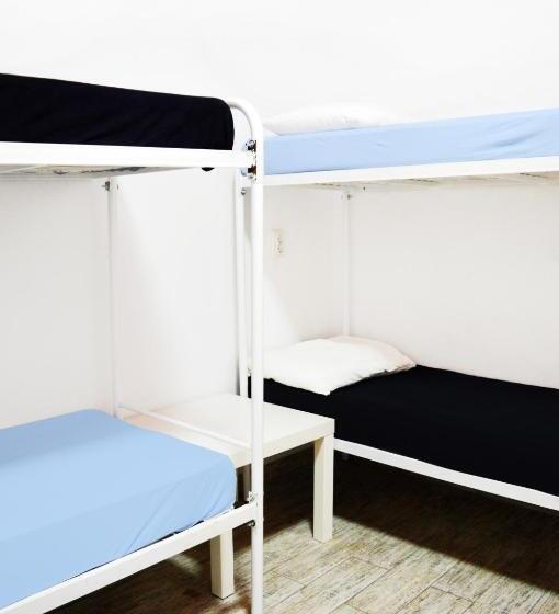 اتاق استاندارد چهار تخته, Hostel Railway Kiev