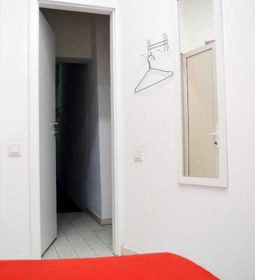 اتاق استاندارد, Hostel Railway Kiev