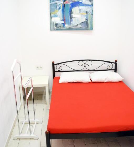 اتاق استاندارد, Hostel Railway Kiev