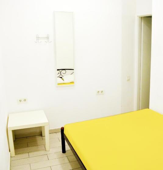 اتاق استاندارد, Hostel Railway Kiev