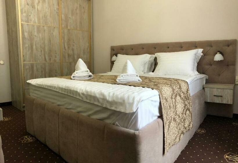 اتاق استاندارد با بالکن, Boutique Tovmed