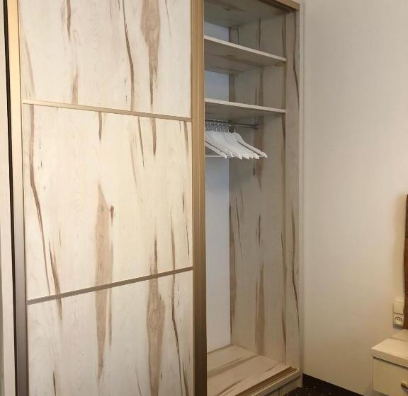 اتاق استاندارد با بالکن, Boutique Tovmed