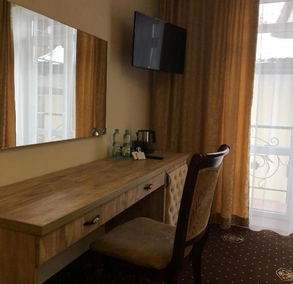 اتاق سوپریور, Boutique Tovmed