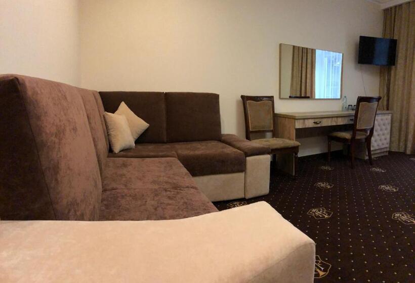 اتاق سوپریور, Boutique Tovmed