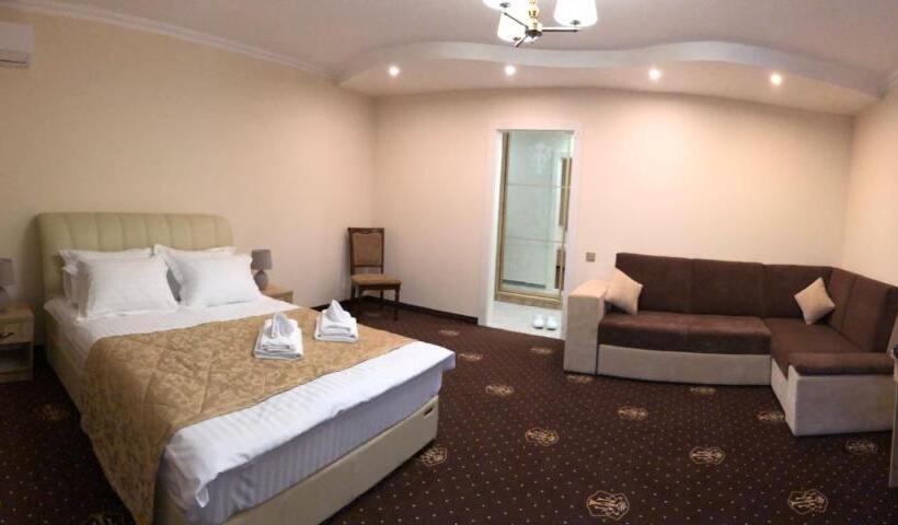 اتاق سوپریور, Boutique Tovmed