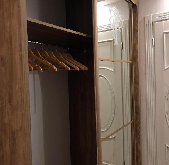 اتاق سوپریور, Boutique Tovmed