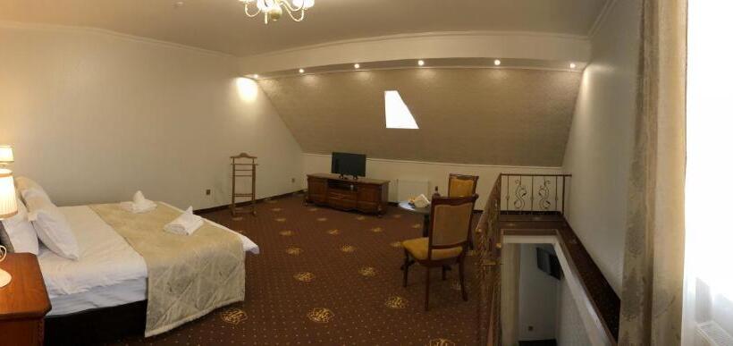 آپارتمان 1 خوابه با بالکن, Boutique Tovmed