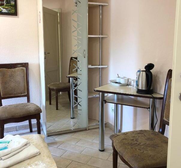 اتاق عادی, Boutique Tovmed