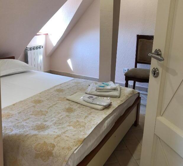 اتاق عادی, Boutique Tovmed